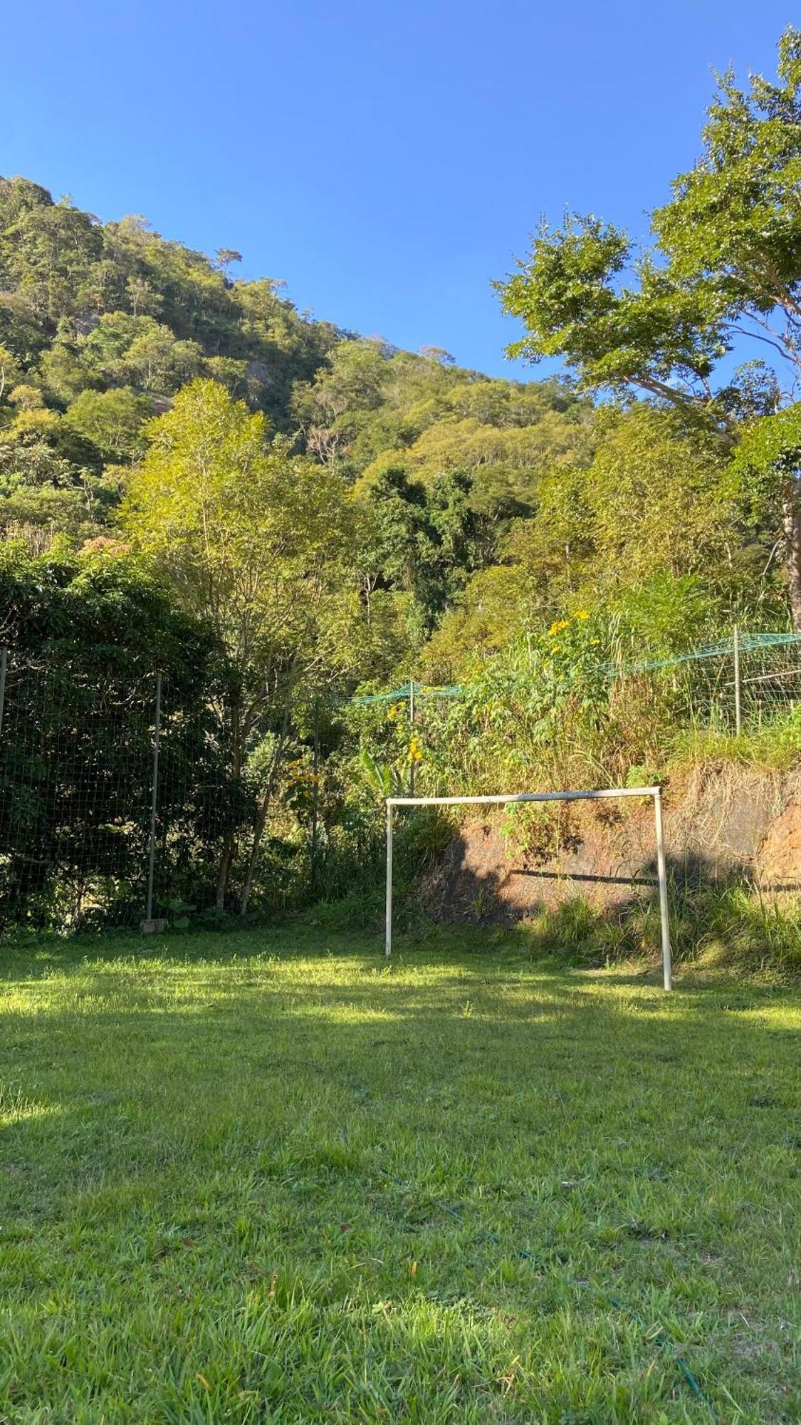 Chale Vermelho - Sitio Caldeirao * Petropolis (Rio de Janeiro)