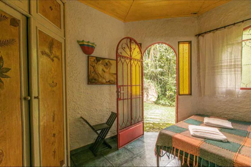 Chale Vermelho - Sitio Caldeirao
