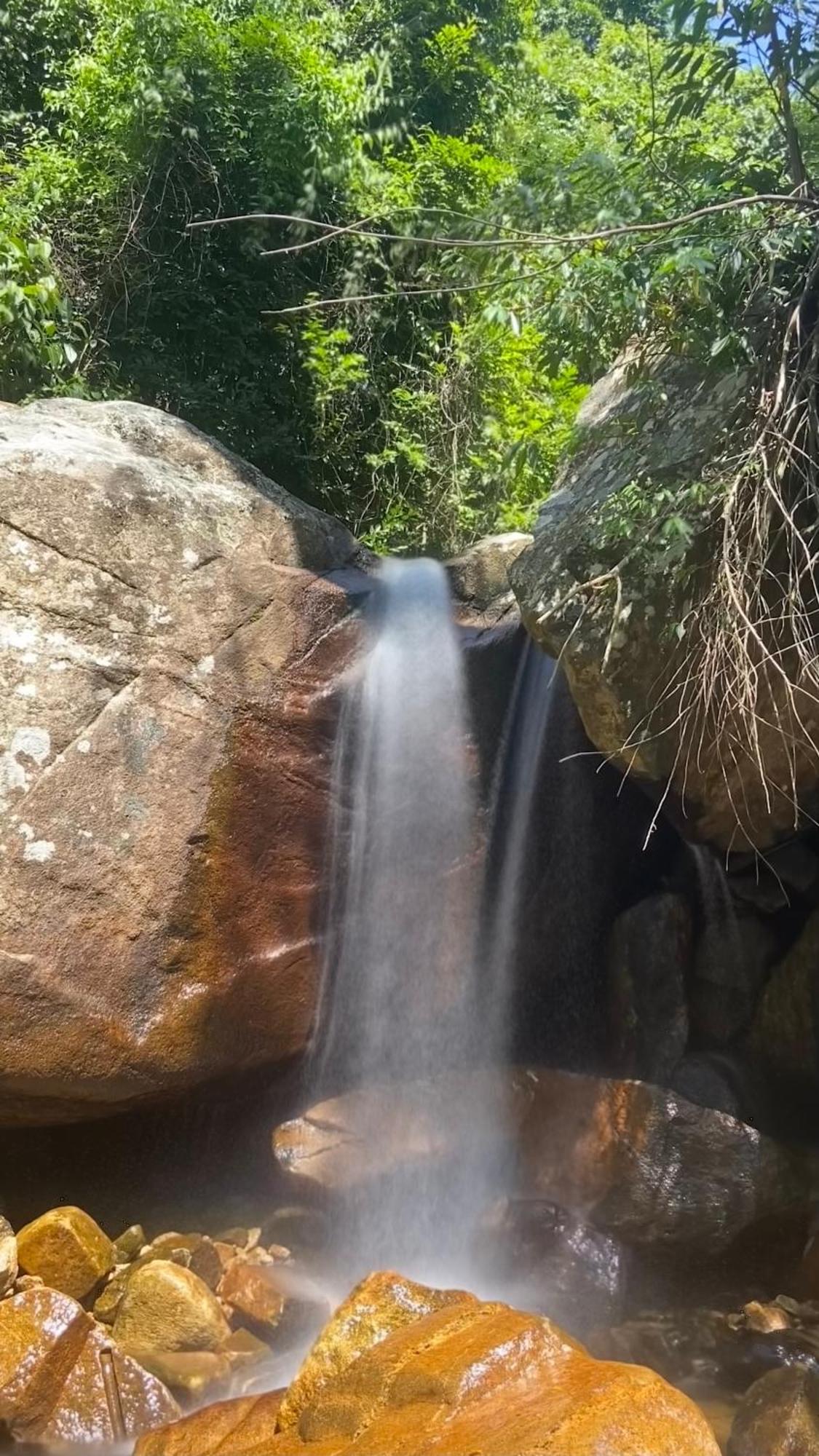 Chale Vermelho - Sitio Caldeirao * Petropolis (Rio de Janeiro)